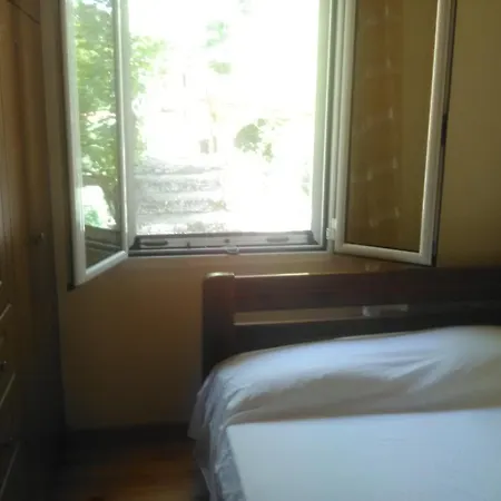 Liana Tatil Evi Frikes